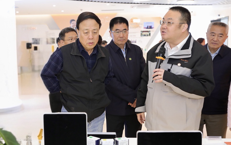 新闻 | 九三学社中央调研组莅临j9.com医疗开展重点考察调研